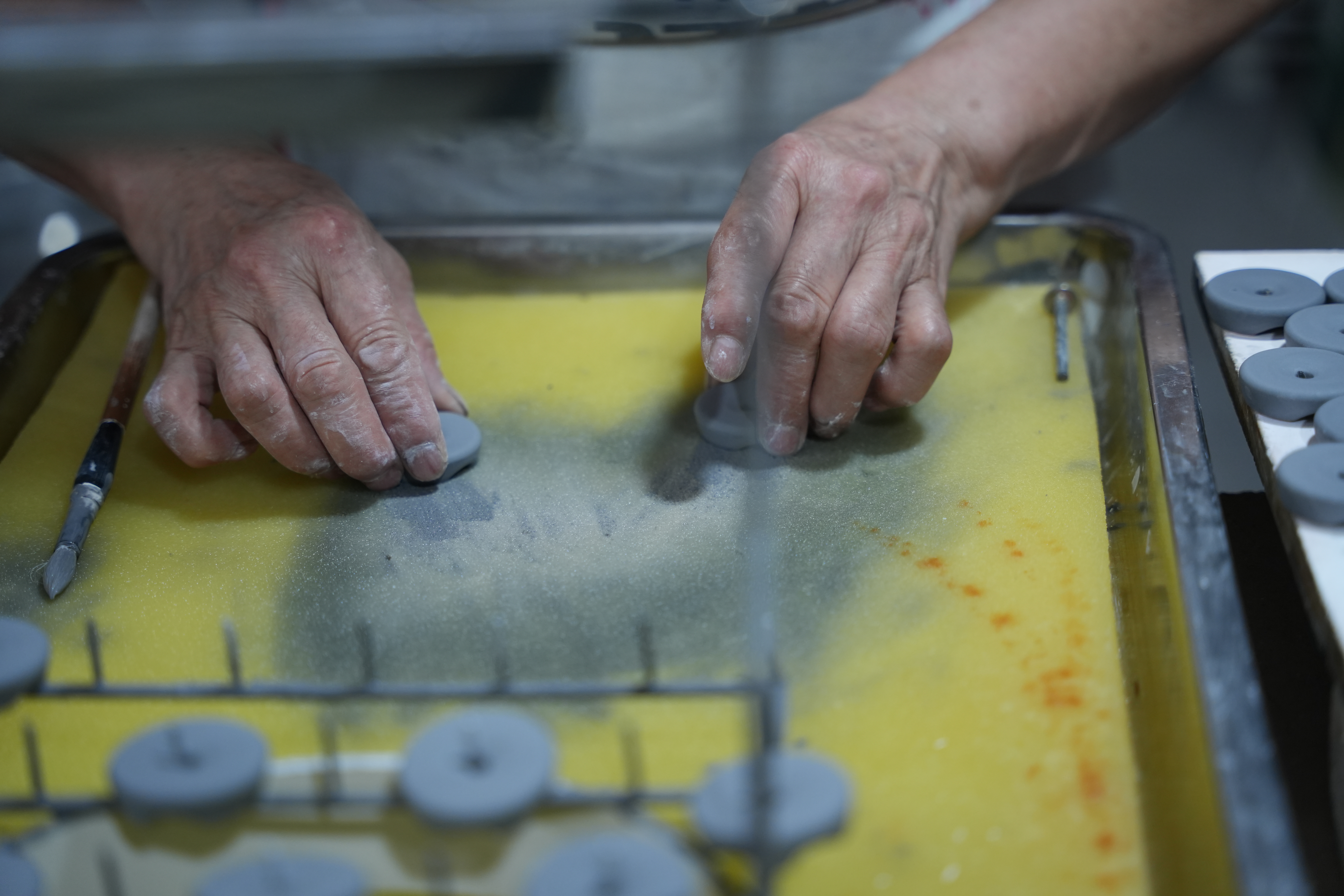 enchufe de pared de porcelana